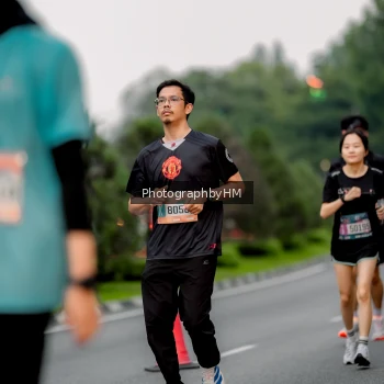 Runner Photo 3735844