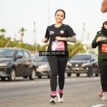 Runner Photo 3735860