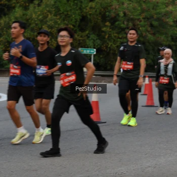 Runner Photo 3735932