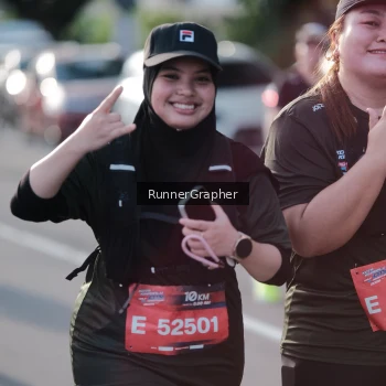 Runner Photo 3735975