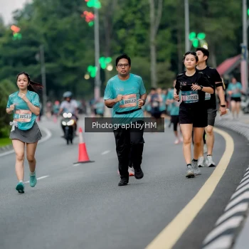 Runner Photo 3735994