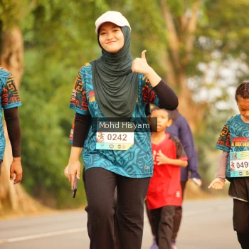 Runner Photo 3736001