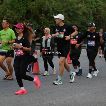 Runner Photo 3736002