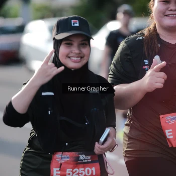 Runner Photo 3736005