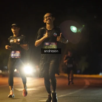 Runner Photo 3736018