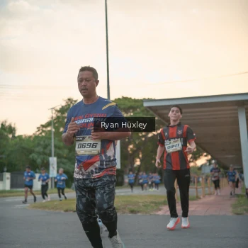 Runner Photo 3736021