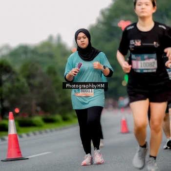 Runner Photo 3736025