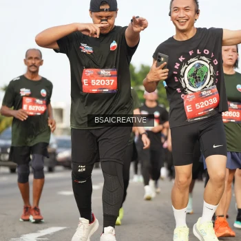 Runner Photo 3736028