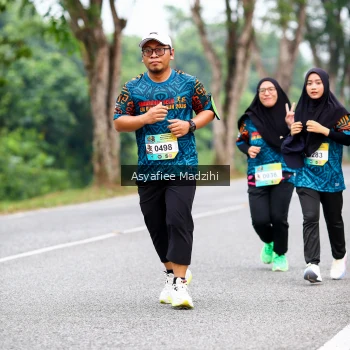 Runner Photo 3736087