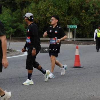 Runner Photo 3736106