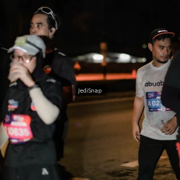 Runner Photo 3736159