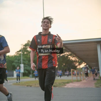 Runner Photo 3736174