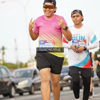 Runner Photo 3736195