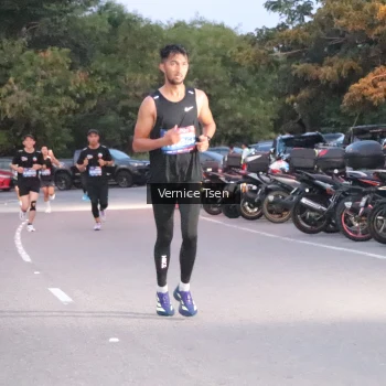Runner Photo 3736198