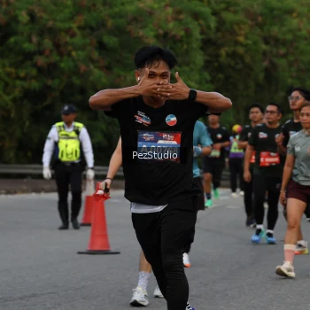 Runner Photo 3736215