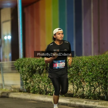 Runner Photo 3736298