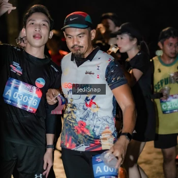 Runner Photo 3736375