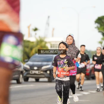 Runner Photo 3736485