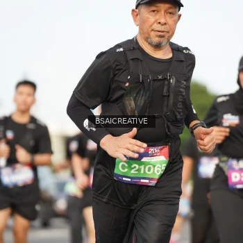 Runner Photo 3736572