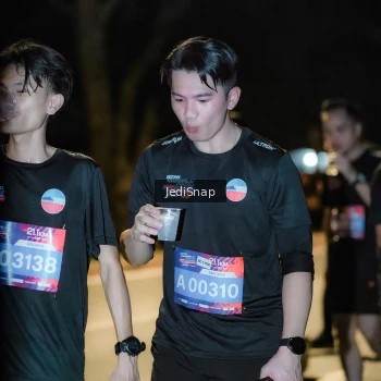 Runner Photo 3736665