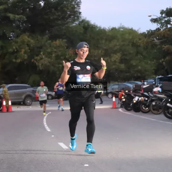 Runner Photo 3736709