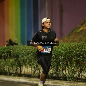 Runner Photo 3736715