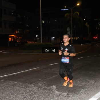 Runner Photo 3736728