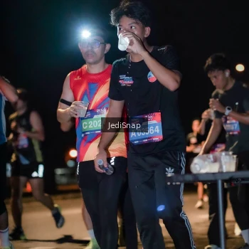 Runner Photo 3736735