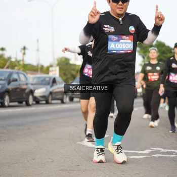 Runner Photo 3736765