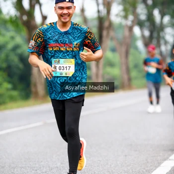 Runner Photo 3736785
