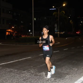 Runner Photo 3736842