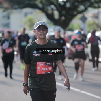 Runner Photo 3736848