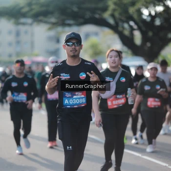 Runner Photo 3736853