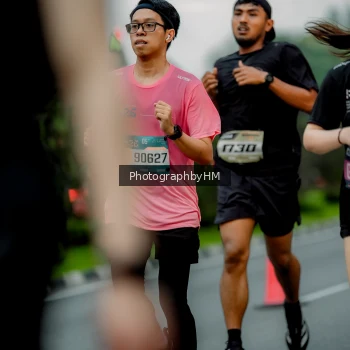 Runner Photo 3736876