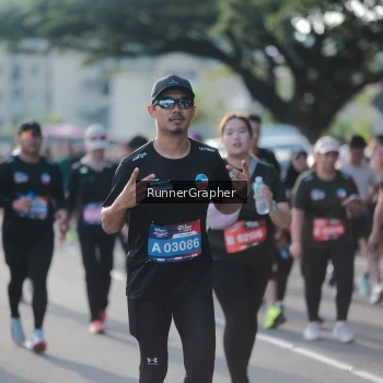 Runner Photo 3736901