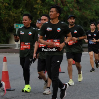 Runner Photo 3736959