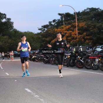 Runner Photo 3736968