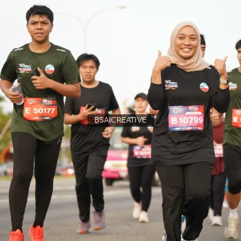 Runner Photo 3736972