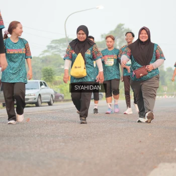 Runner Photo 3736975