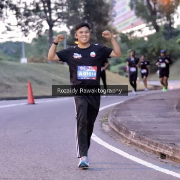 Runner Photo 3736993