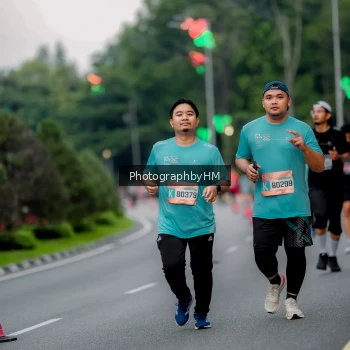 Runner Photo 3737008
