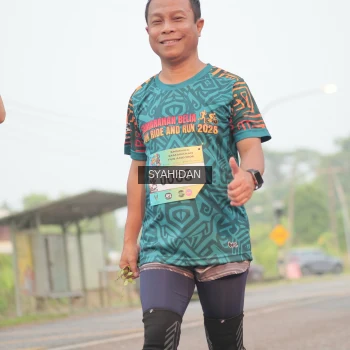 Runner Photo 3737010