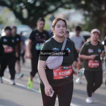 Runner Photo 3737012
