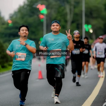 Runner Photo 3737018