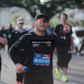 Runner Photo 3737069