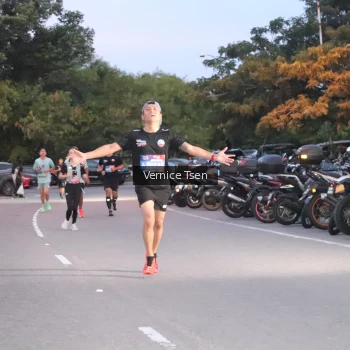 Runner Photo 3737101