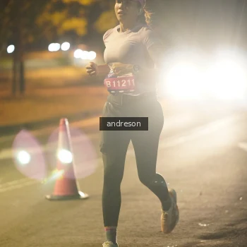 Runner Photo 3737107