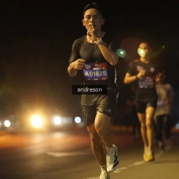 Runner Photo 3737200