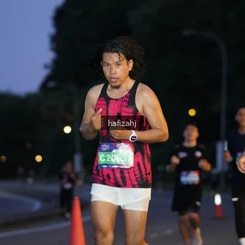 Runner Photo 3737271