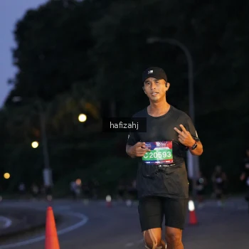 Runner Photo 3737300